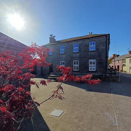 Clonbur House - Two Bedroom Village Apartment Galway Eksteriør billede